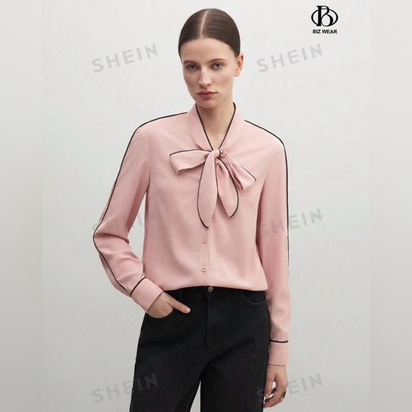 Women Contrast Trim Long Sleeve Tie Front Blouse. Size M(6) - Picture 4 of 7